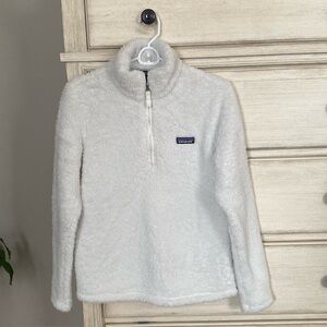 Patagonia Los Gatos 1/4 zip - previously loved but still good condition.